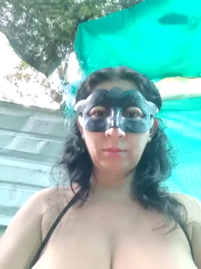 Mature-Mom