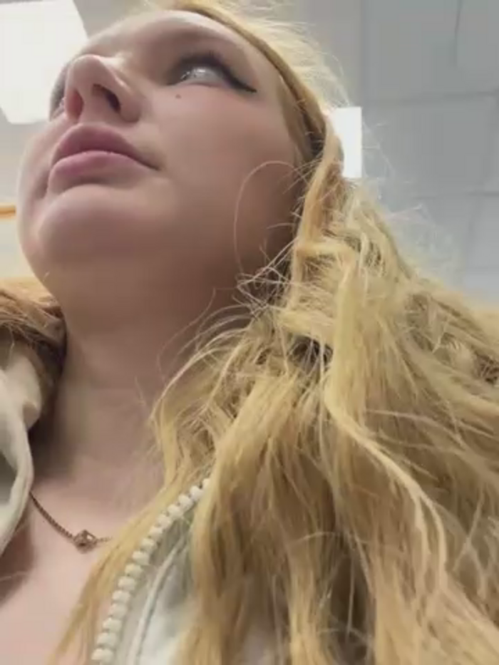 AmmyHot