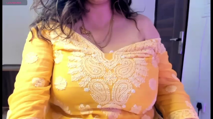 Gulabi_Queen