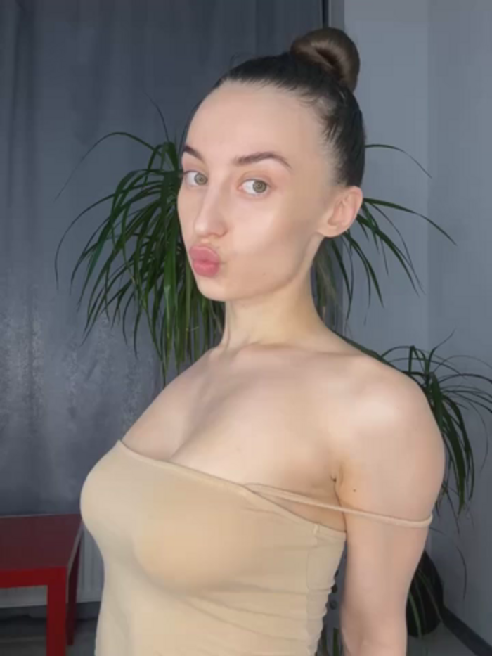Polli_Kiss