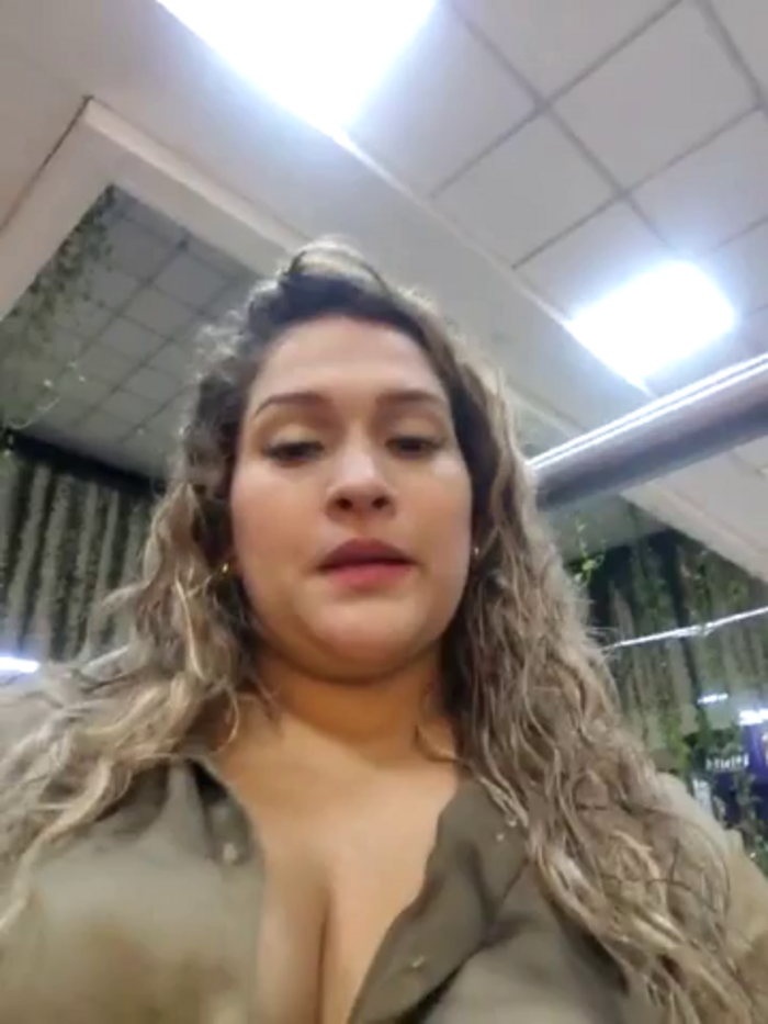 Sara_smiiith211