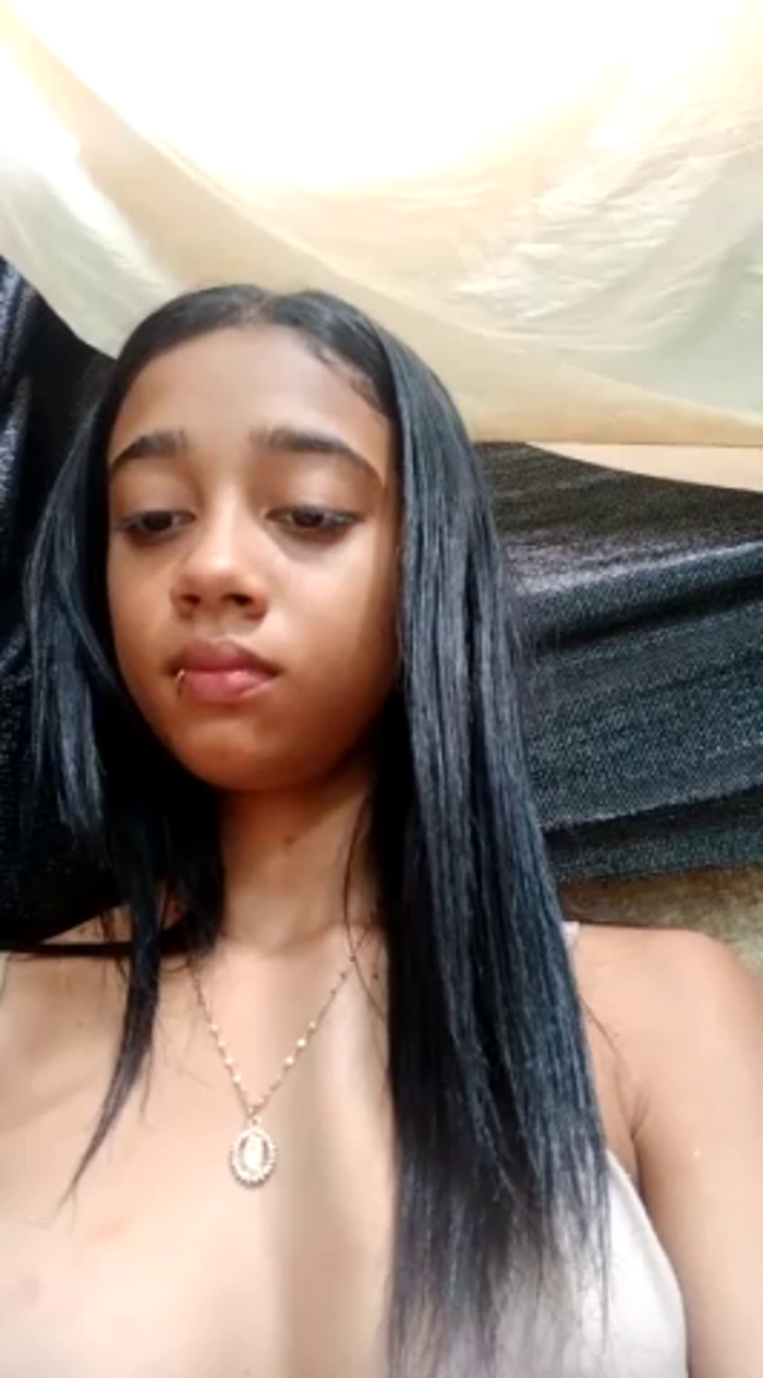 Zoe_Sweett18