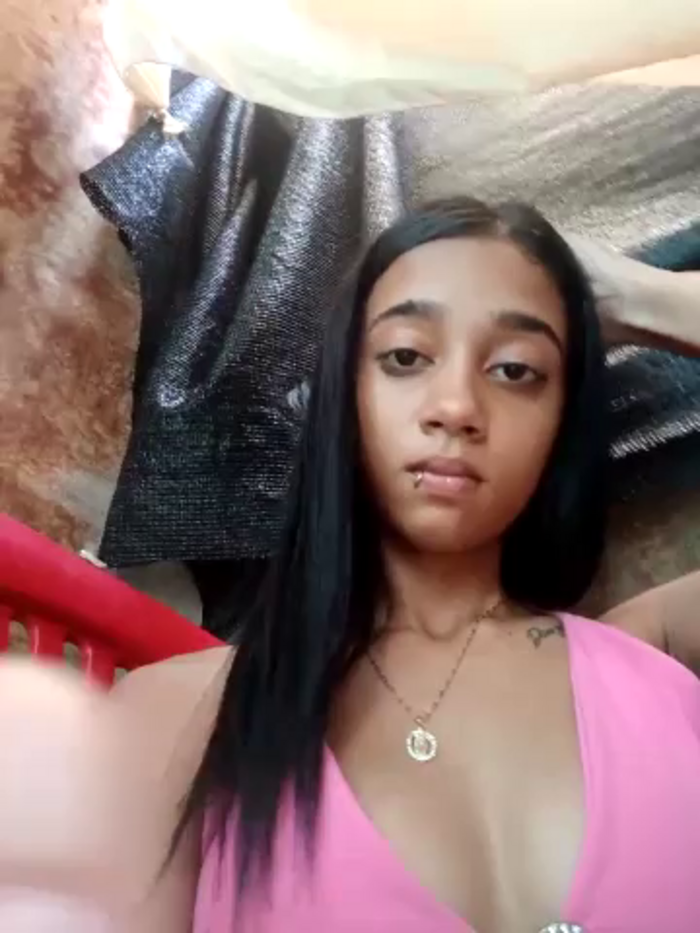 Zoe_Sweett18