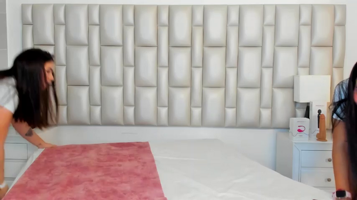 paola_katy_dicks