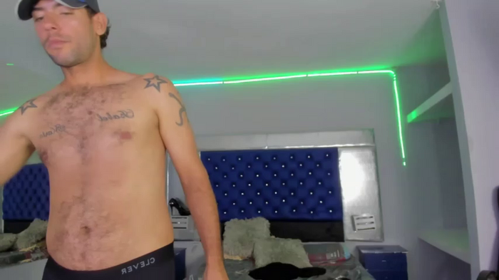 Valery_vs_Bigcock