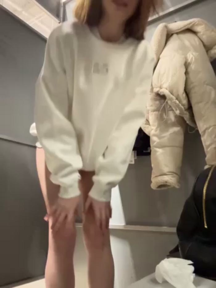 -AngelAri-