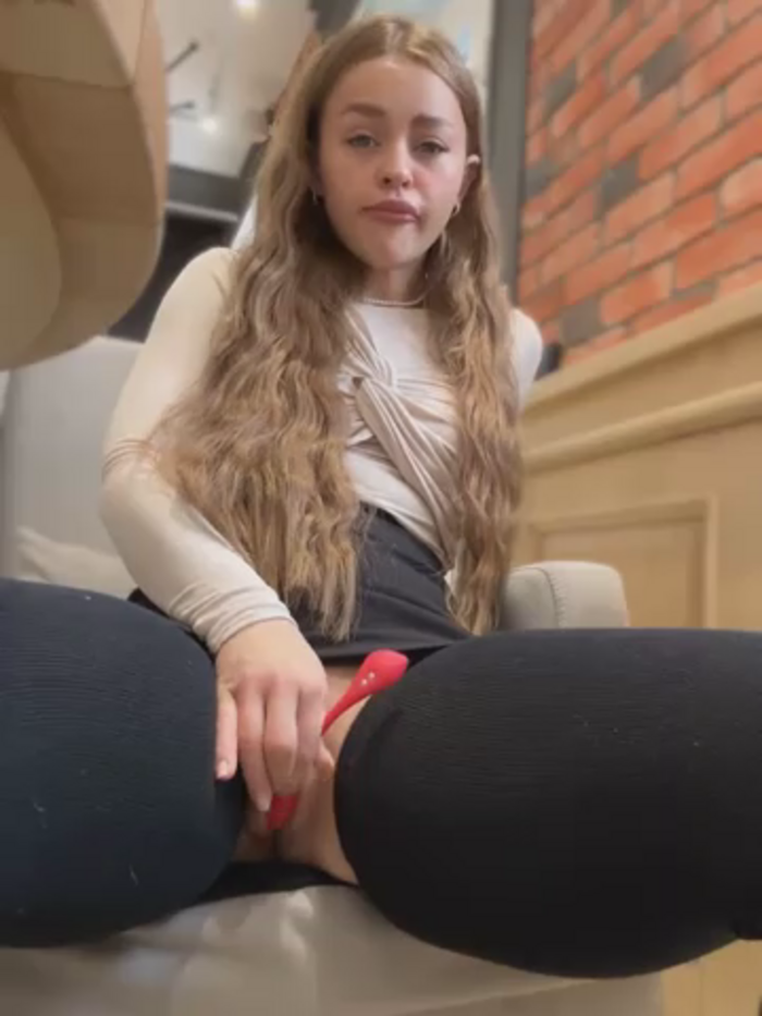 AngelinaTeller