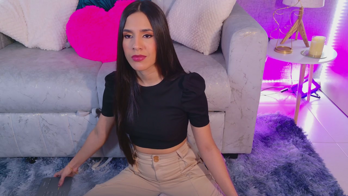 LoanaHudson
