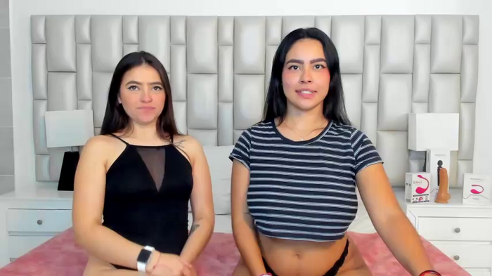 paola_katy_dicks