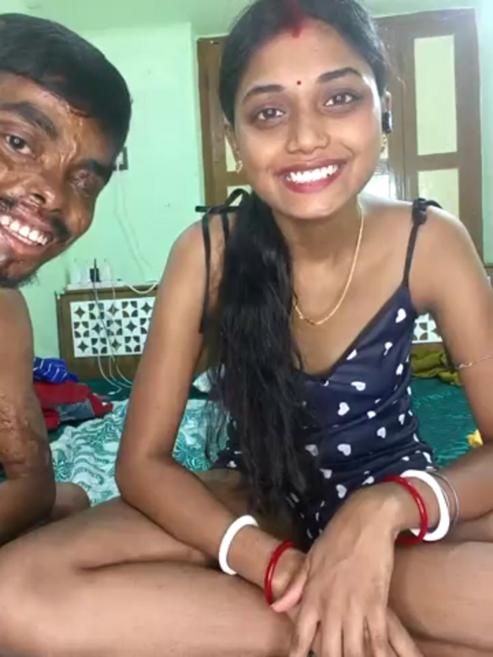 Hotbhabhi85