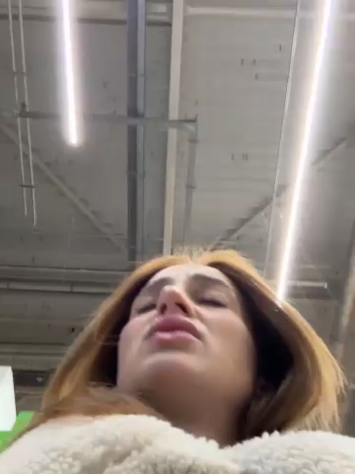 -AngelAri-