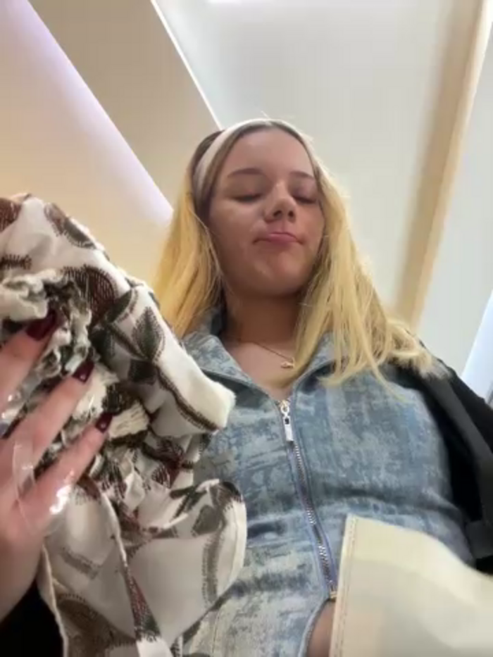 NicoleCut