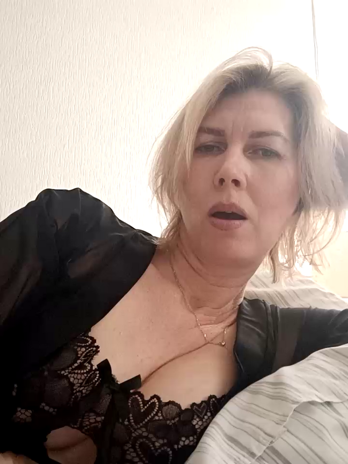 stellahere8