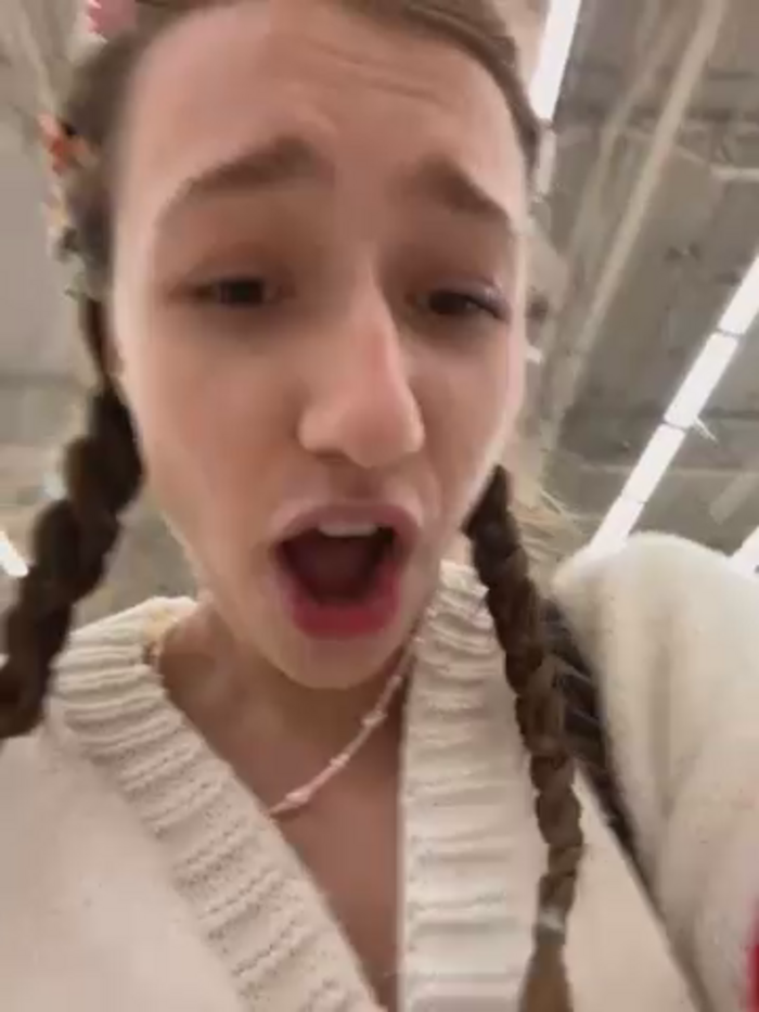 Lia__Love