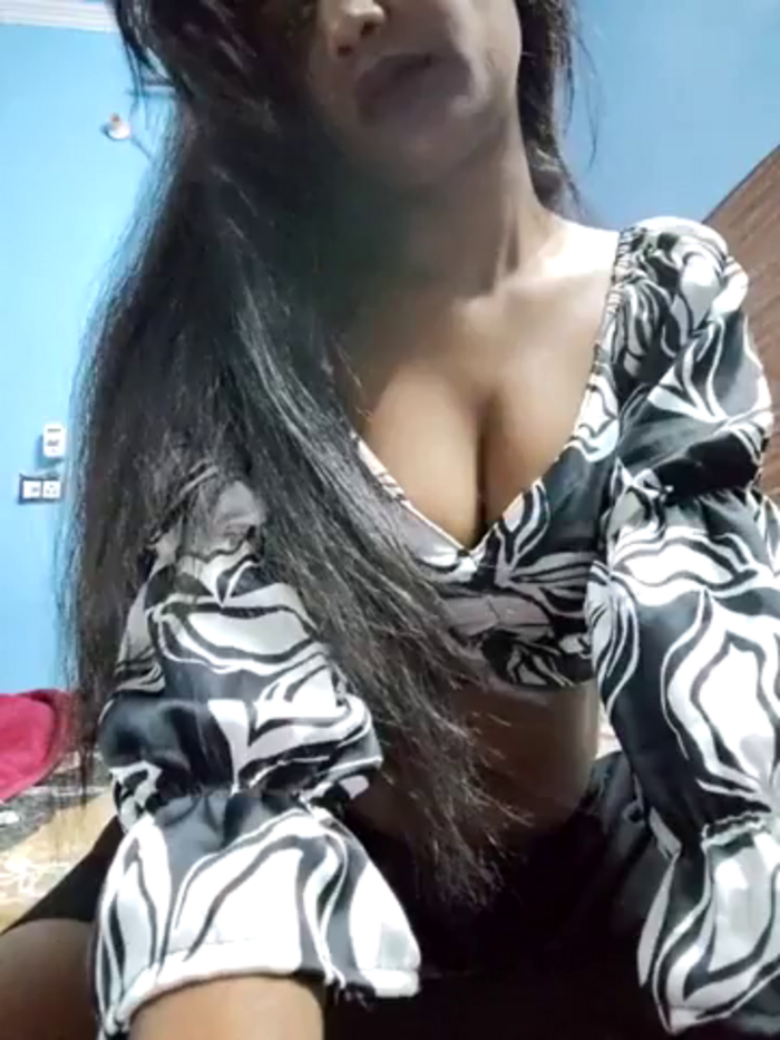 Lovely_Sweetyy