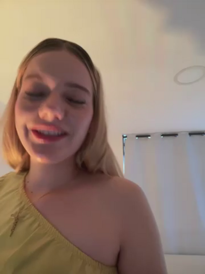 NicoleCut