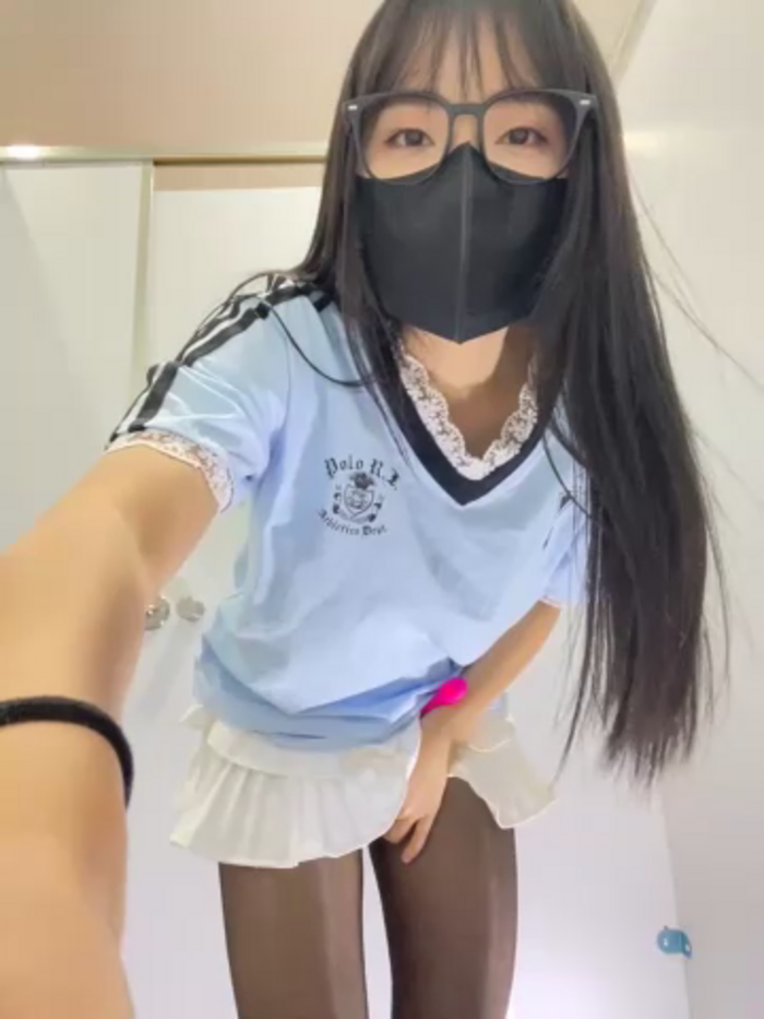 Asia-Lynn