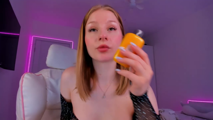 Eva_Davi