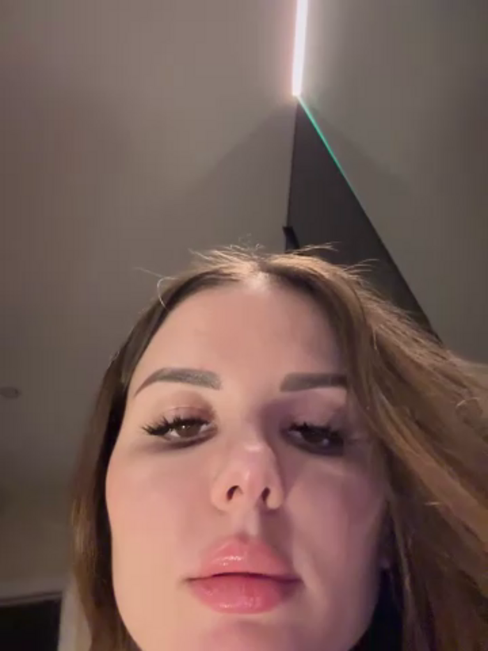Alina_Vibe_Me