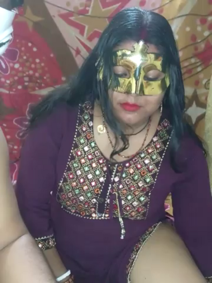 Hot_muskaan