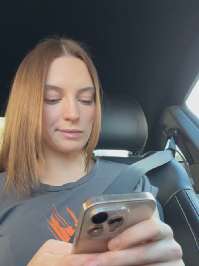 -AngelAri-