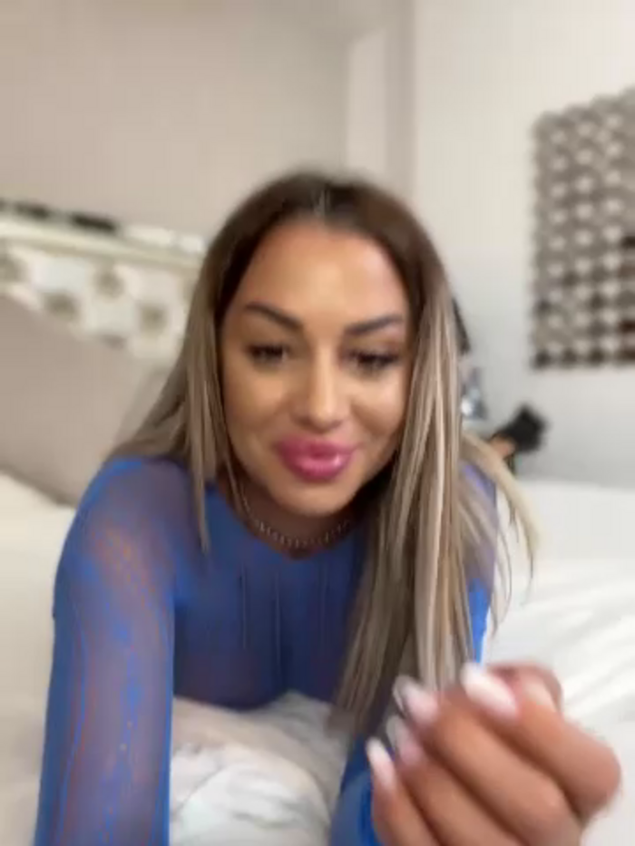 KirstieVegas