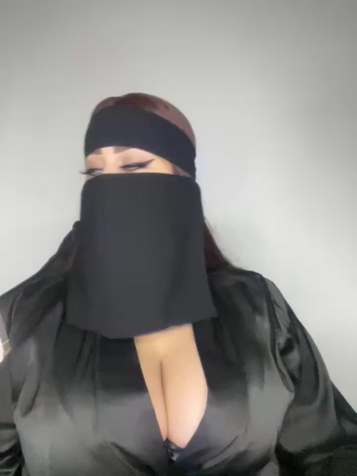 QueenDina777