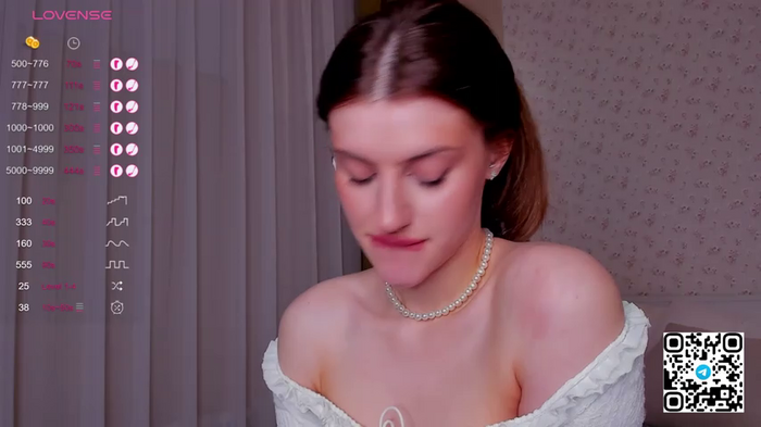 Skinny_Alice