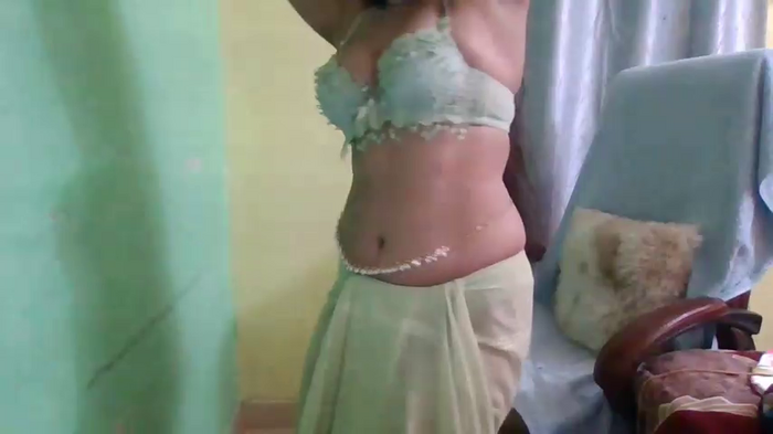 Yashika_Love1