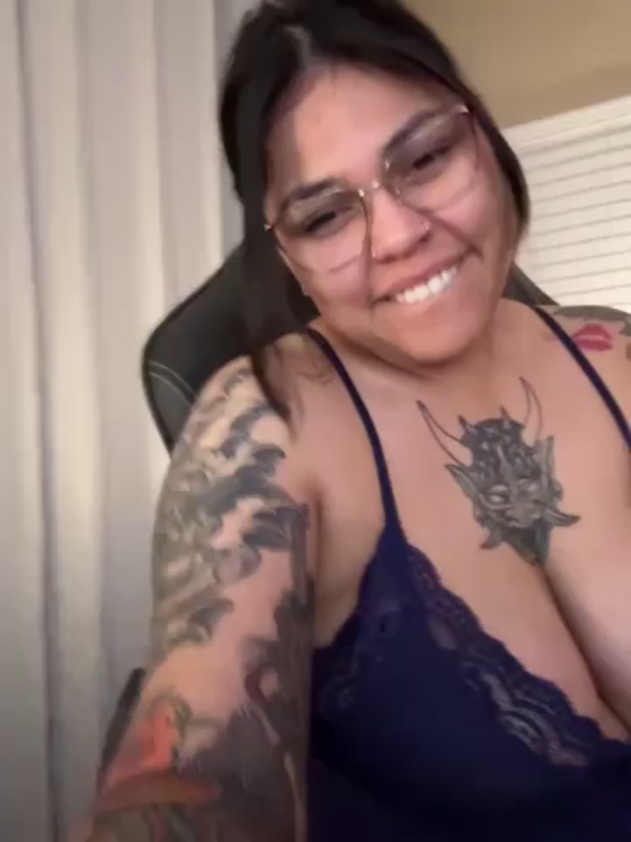 miacanela_xo