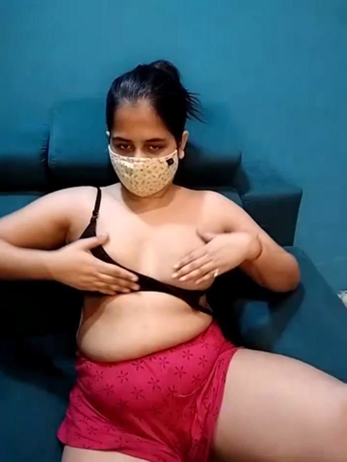 delstrip_couple