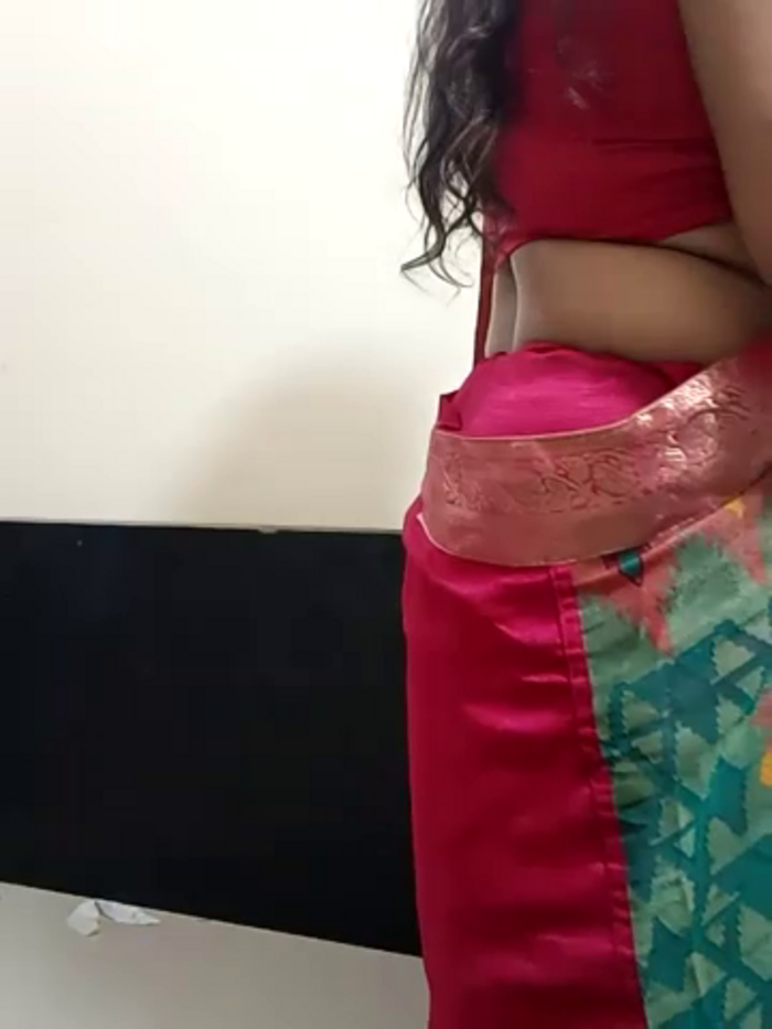 kaamuk_shweta