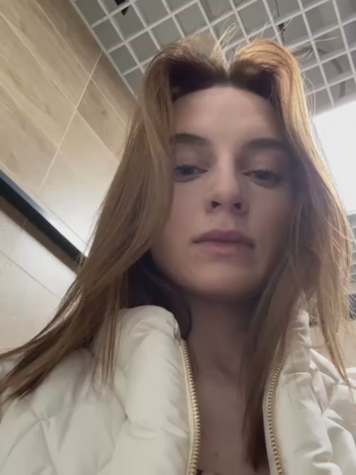 -AngelAri-