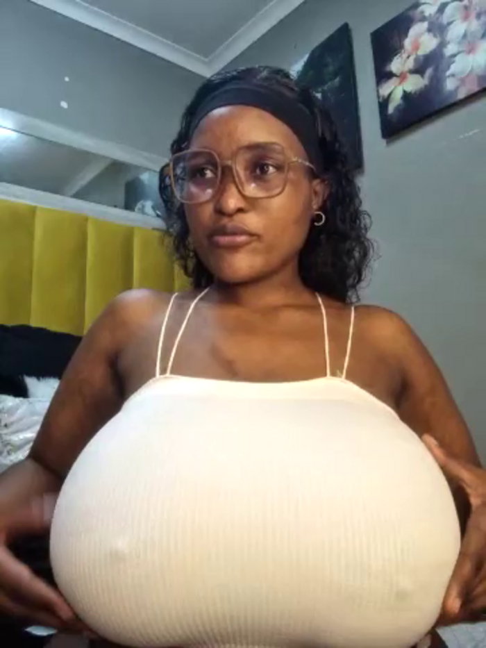 Bustygoddess32