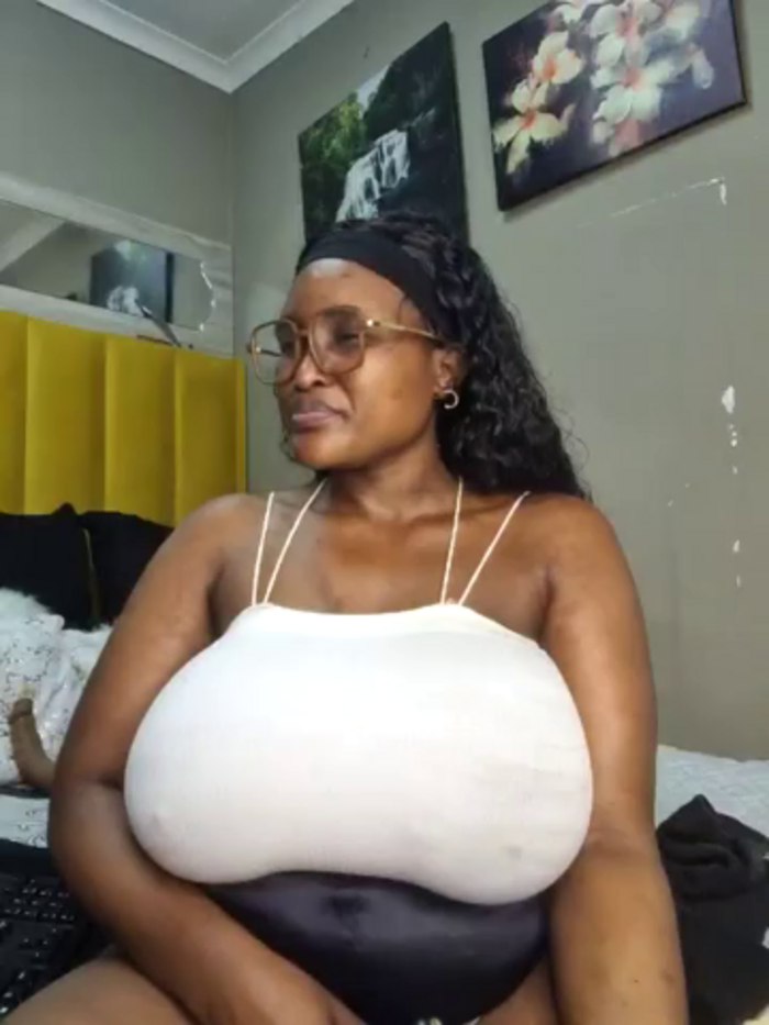 Bustygoddess32