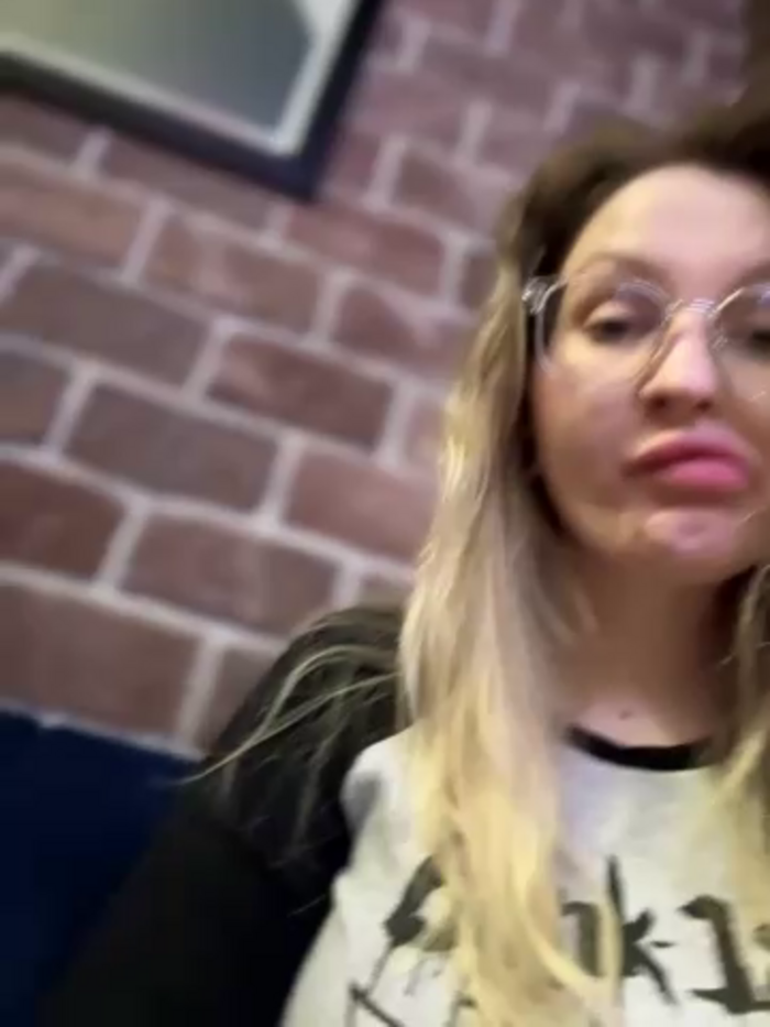 Teya_moon_