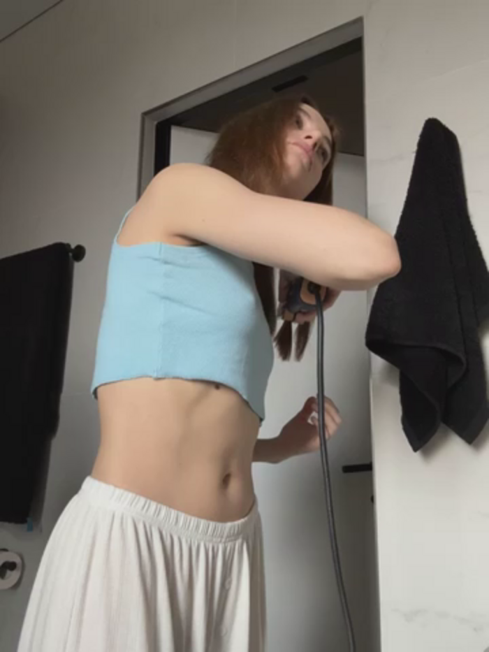 -AngelAri-