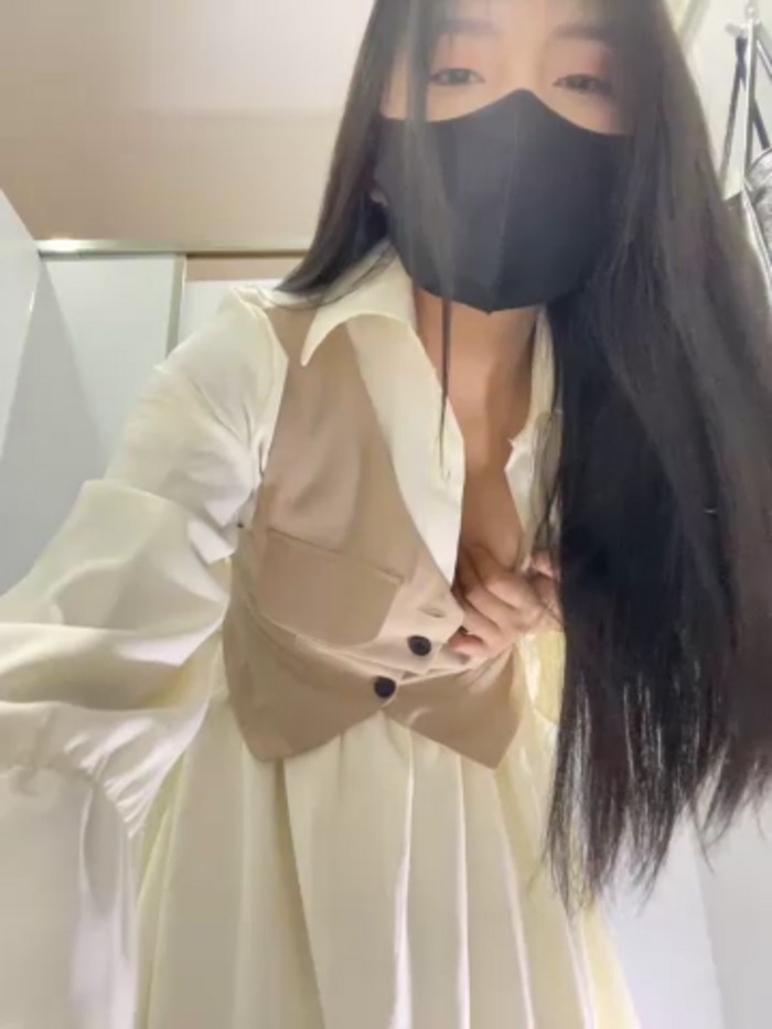 Asia-Lynn