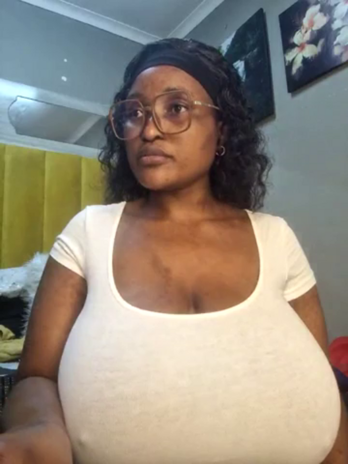 Bustygoddess32