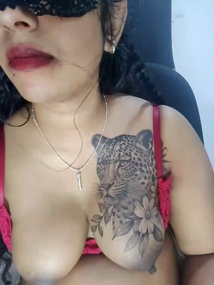 Sexy-Monikaa