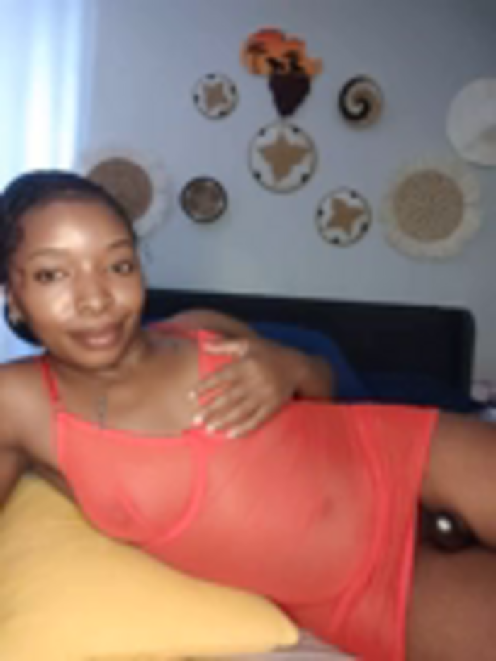 YoungBlackQueen