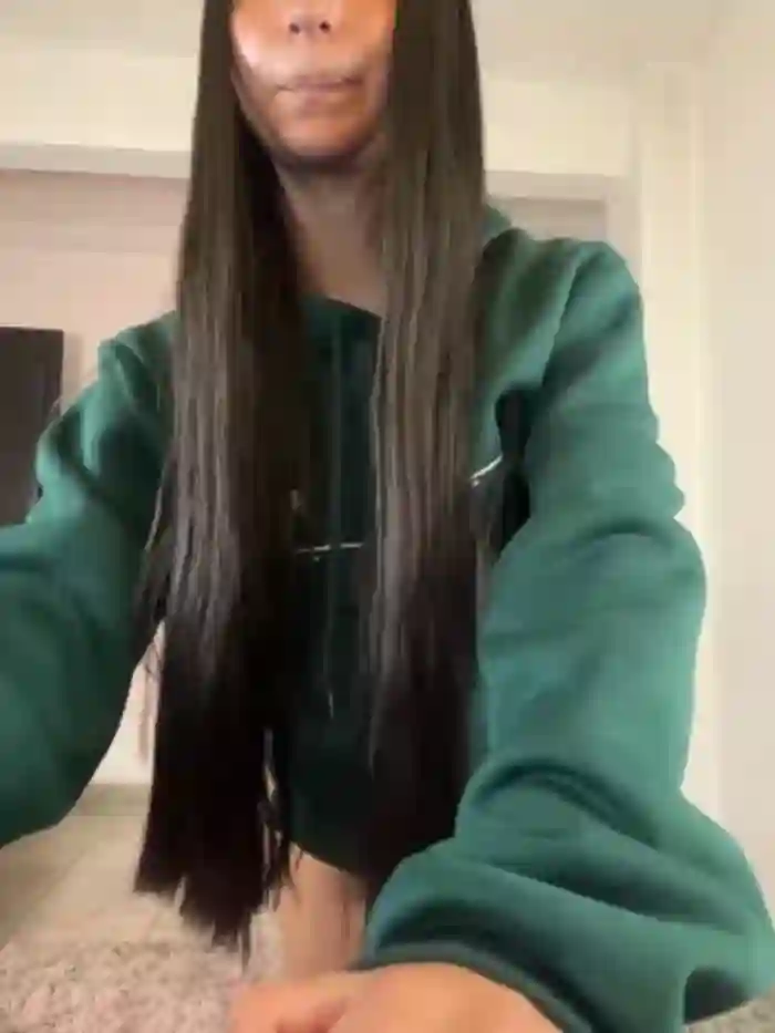 2025/03/21/stripchat-aly_golden_-09-29-42