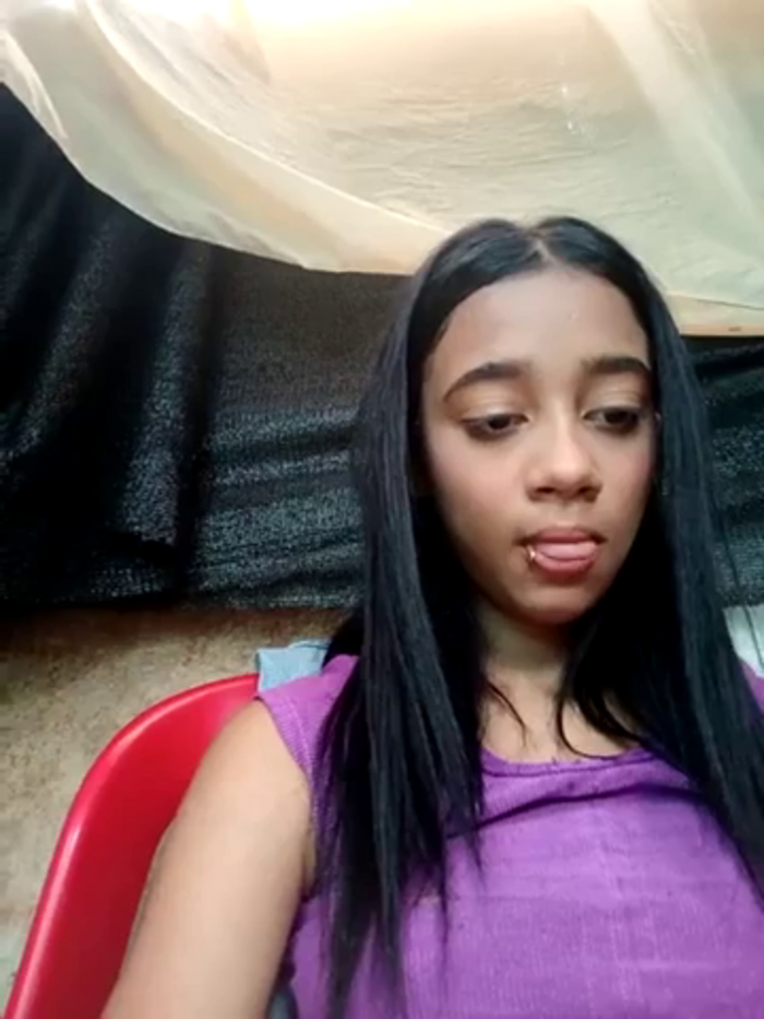 Zoe_Sweett18