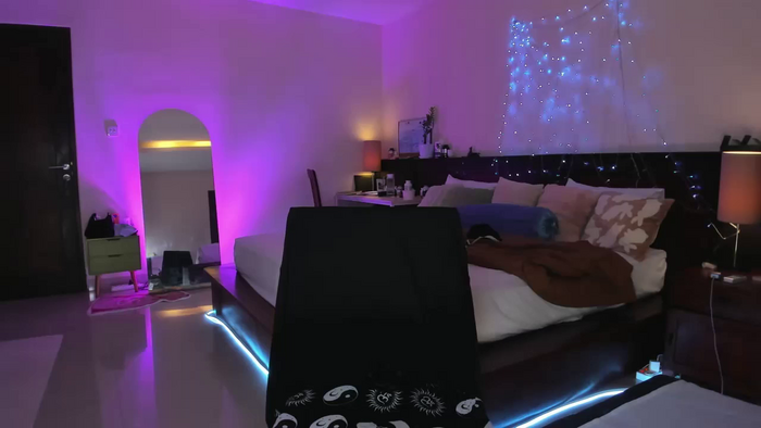 holy_khloe