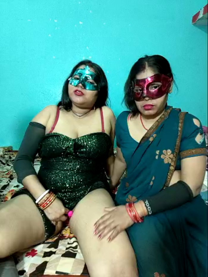 Hot_muskaan