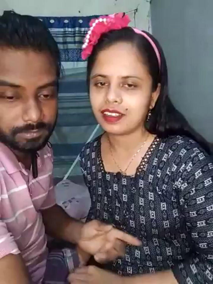 Younger_Couples