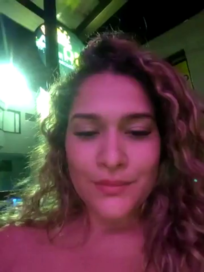 Sara_smiiith211