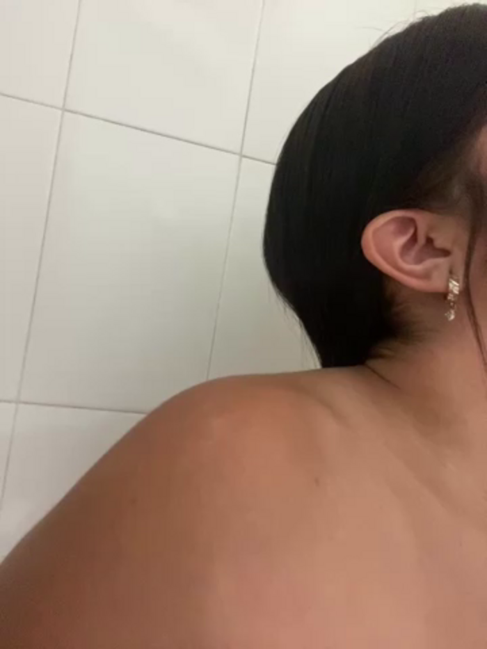 SaritaHot_69