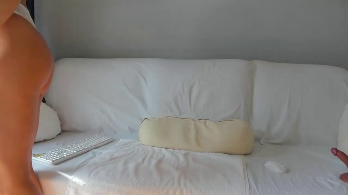 bellahot77