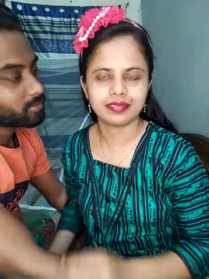 Younger_Couples